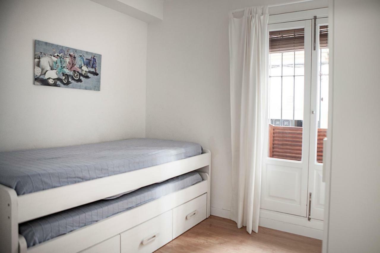 Apartamento Mendoza Sevilla Exterior foto
