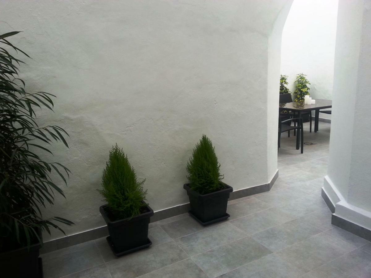 Apartamento Mendoza Sevilla Exterior foto